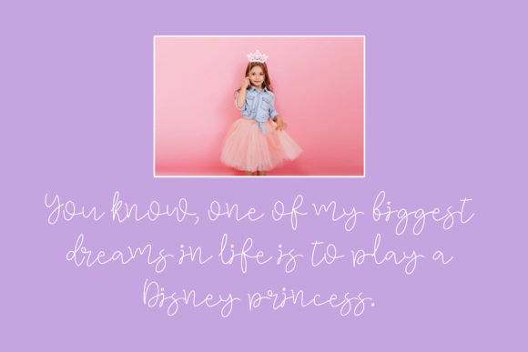 Queena Font Poster 3