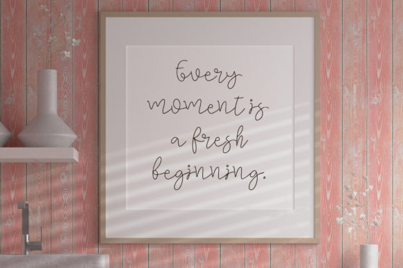 Queena Font Poster 4