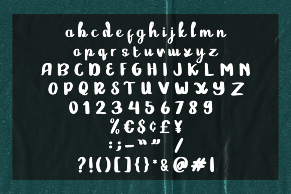 Sandralia Font Poster 5