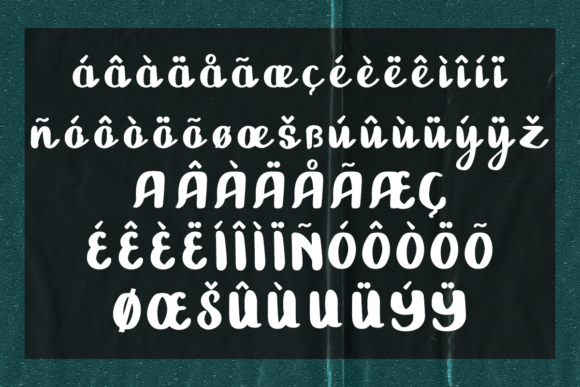 Sandralia Font Poster 6