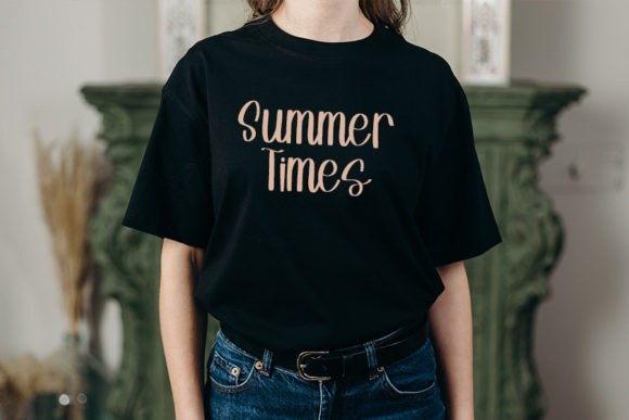 Summer Vintage Font Poster 5