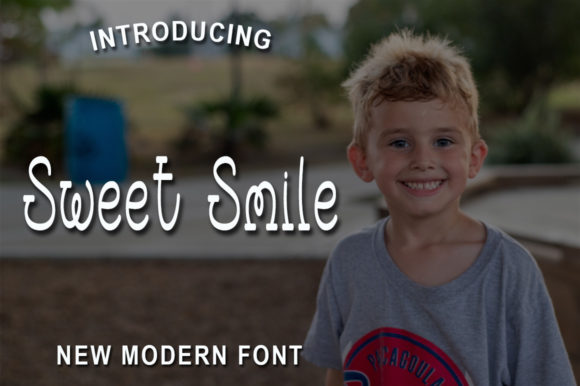 Sweet Smile Font Poster 1