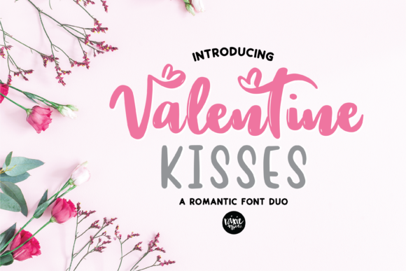 Valentine Kisses Font Poster 1