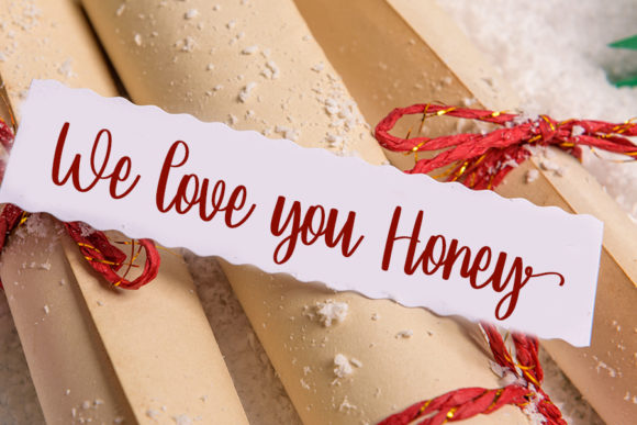 Willy Love Font Poster 3