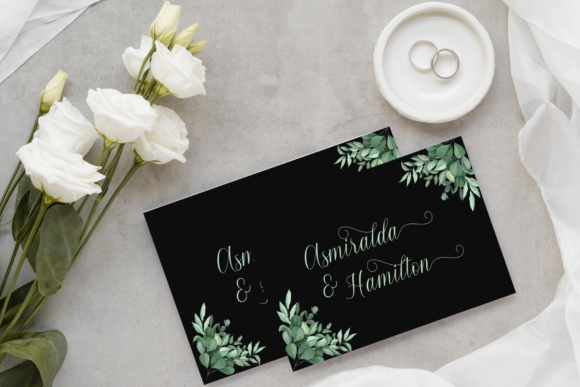 Honeylove Font Poster 6
