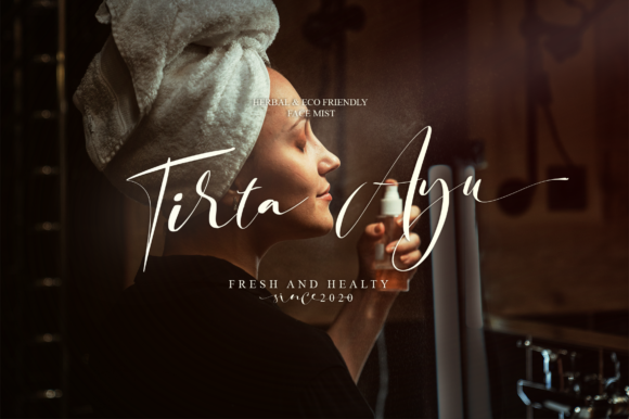 Signature Photopedia Font Poster 13