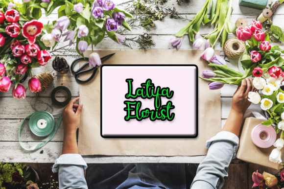 Sweet Leaves Font Poster 4