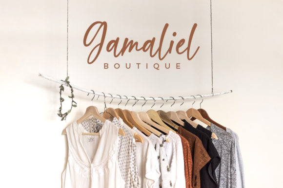 Sweet Meredith Font Poster 5
