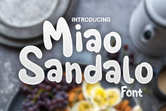 Miao Sandalo Font Poster 1