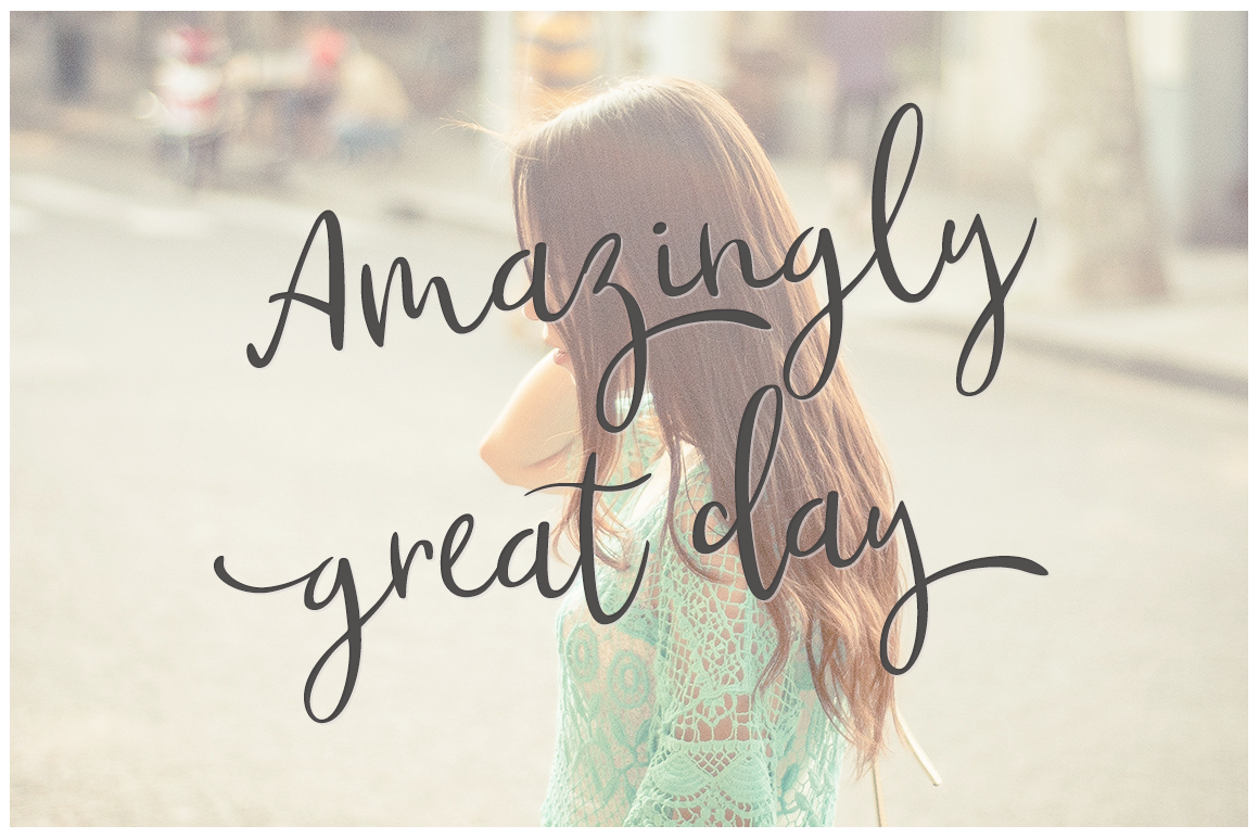 Paradise Script Font Paradise Script Font Poster 1