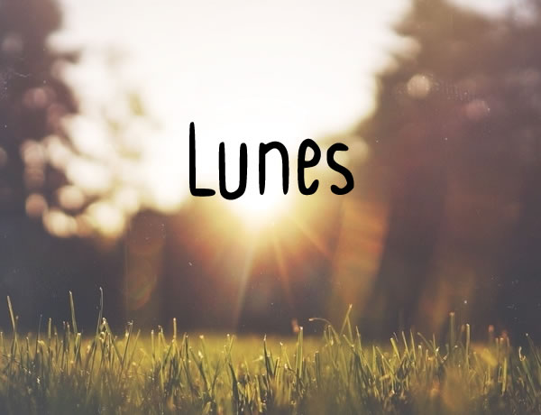 Lunes Font Poster 1