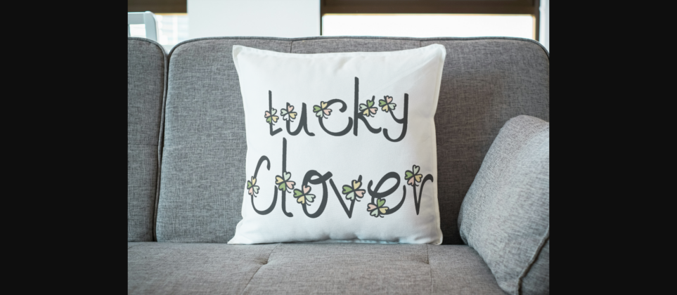 Lucky Clover Font Poster 5