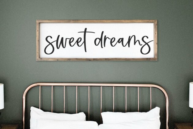 Arlington - Modern Script Font Poster 7