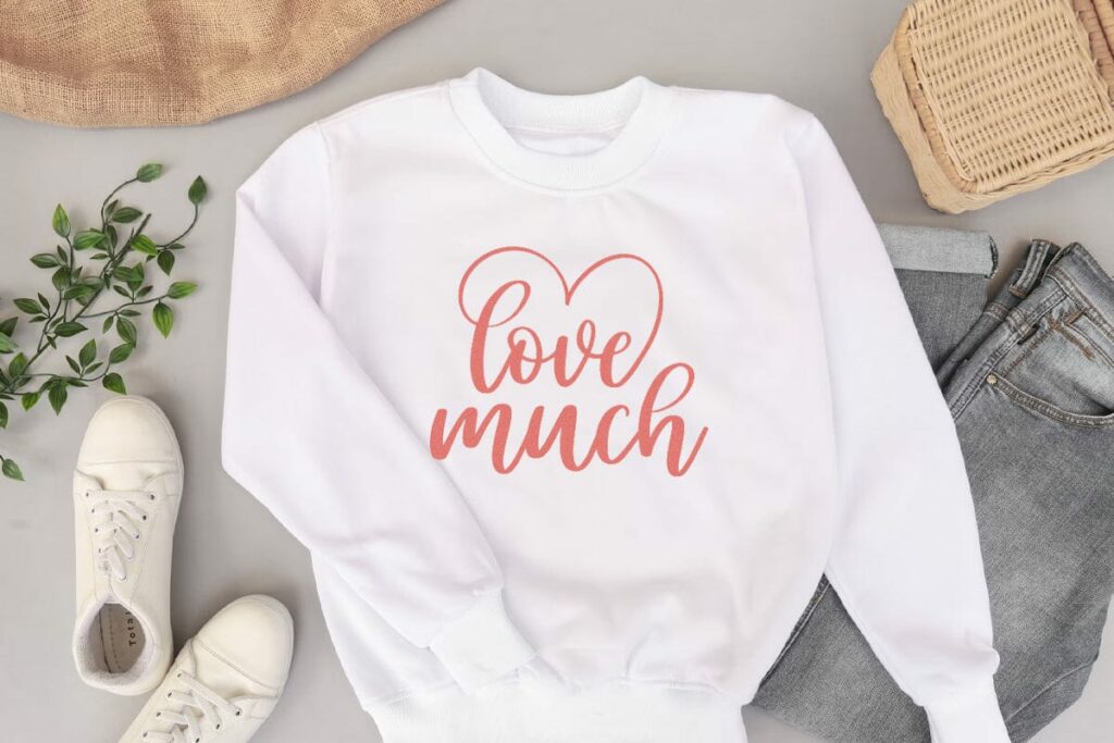 Carley - Lovely heart Script Font Poster 3