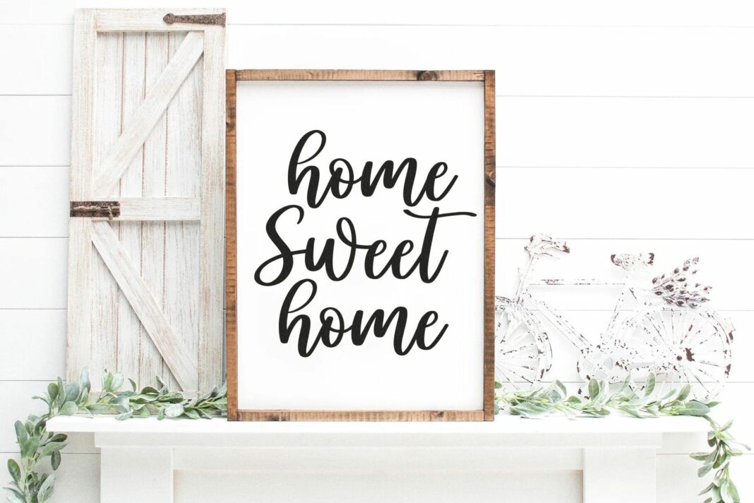Carley - Lovely heart Script Font Poster 4