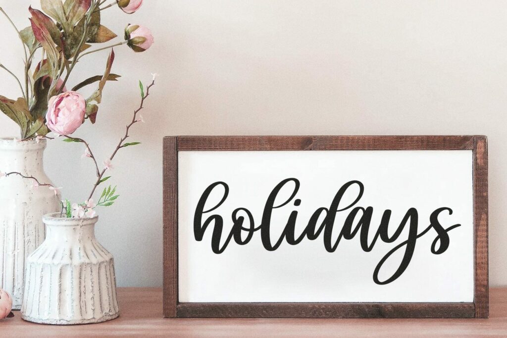 Carley - Lovely heart Script Font Poster 8