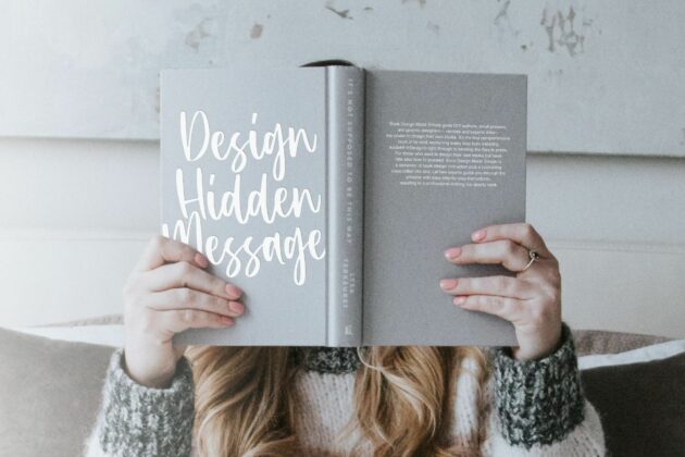 Celosia Golden Modern Calligraphy Font Poster 6
