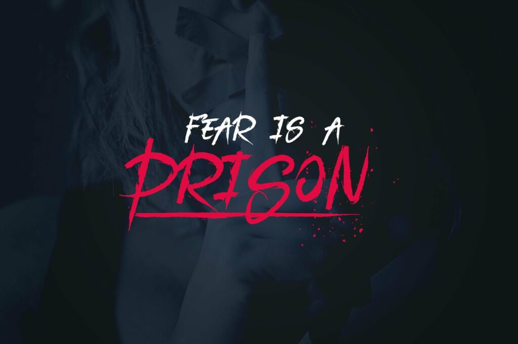 DarkHeart Brush font + Extras Poster 3