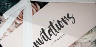 Dreams Hunter Beautiful Handbrushed Font Poster 1