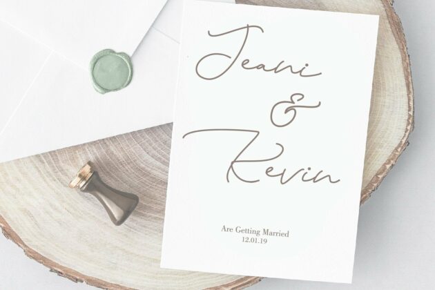 EIFFEL IN LOVE (FONT TRIO) Poster 3