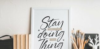 Energetica Modern Handwritten Font Poster 1