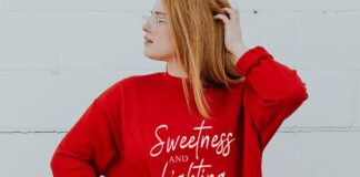 Gistela | Handwritten Font Poster 1