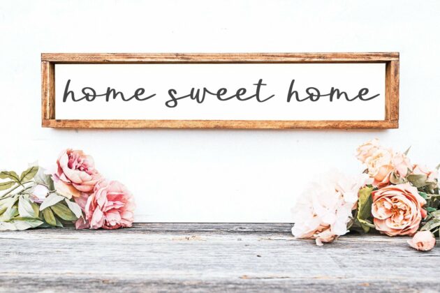 Howdy - Handwritten Script Font Poster 8