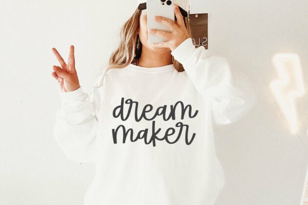 Lovestar - Cute Script Font Poster 2