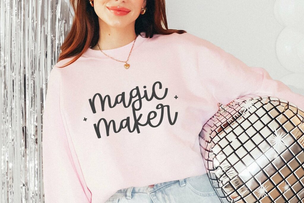 Lovestar - Cute Script Font Poster 8