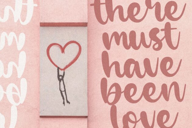 Piglets Modern Handwritten Font Poster 5