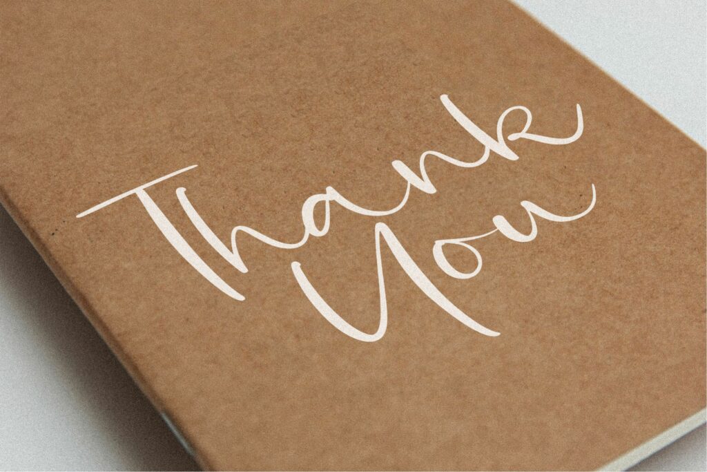 Ruxtoni Modern Handwritten Font Poster 7
