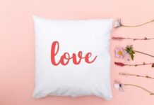 Sunshine - Cute Script Font Poster 1