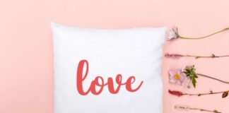 Sunshine - Cute Script Font Poster 1